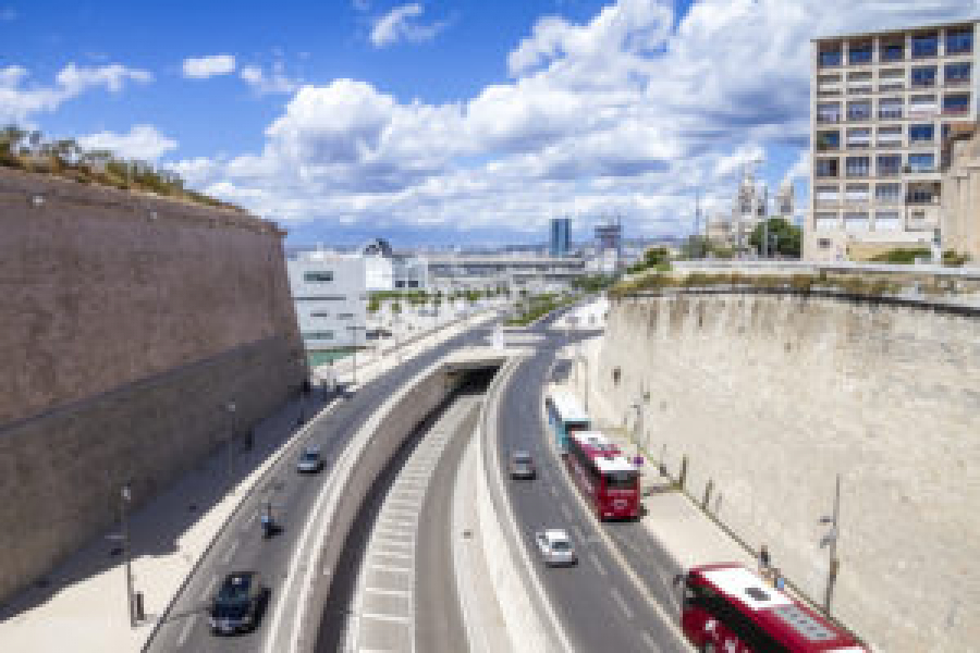 Marseille teste un radar pour mesurer la pollution des voitures